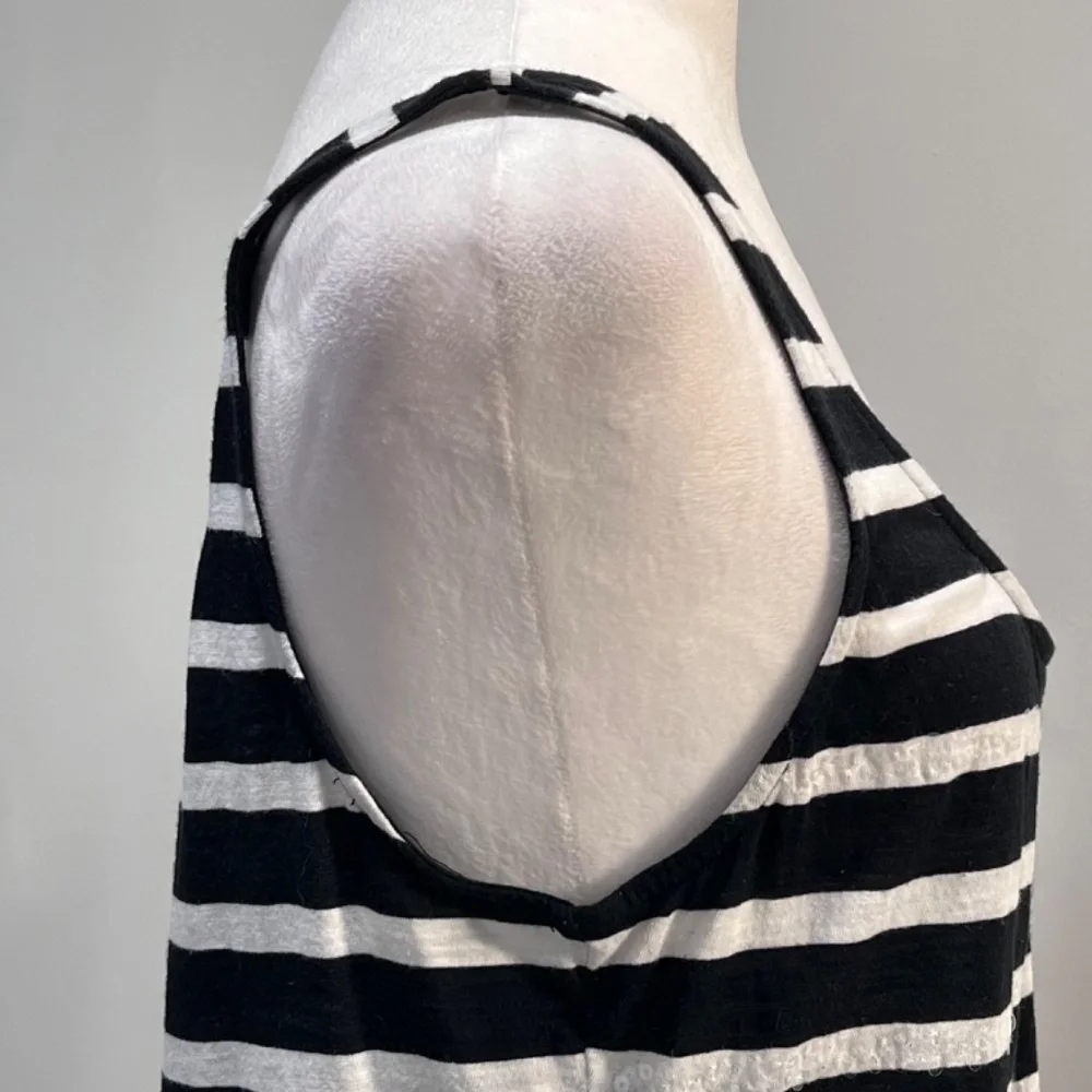 Banana Republic Black & White Sequined Tank Top Size Large - Picture 3 of 12